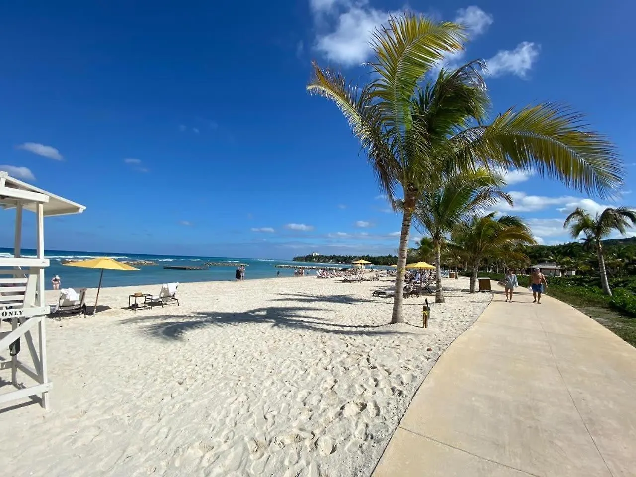 Hospitality Expert Bts 3 - Pool Beach & Bar Montego Bay Jamaica