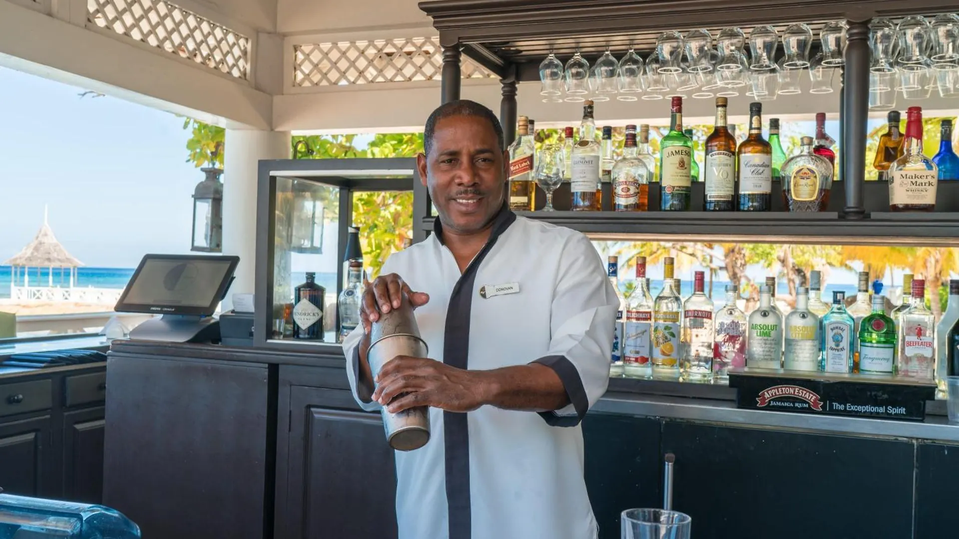 Inn Hospitality Expert Bts 3 - Pool Beach & Bar Montego Bay