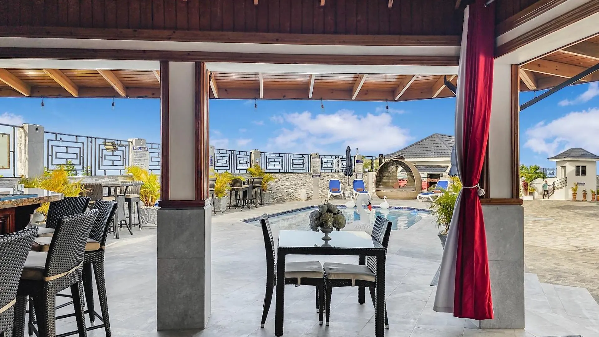 Inn Hospitality Expert Bts 3 - Pool Beach & Bar Montego Bay
