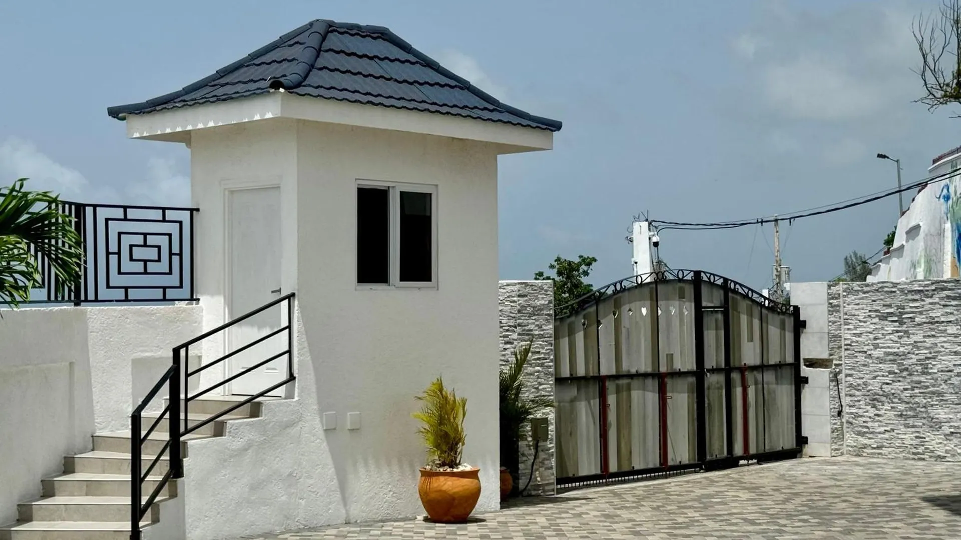 Hospitality Expert Bts 3 - Pool Beach & Bar Montego Bay 0*,