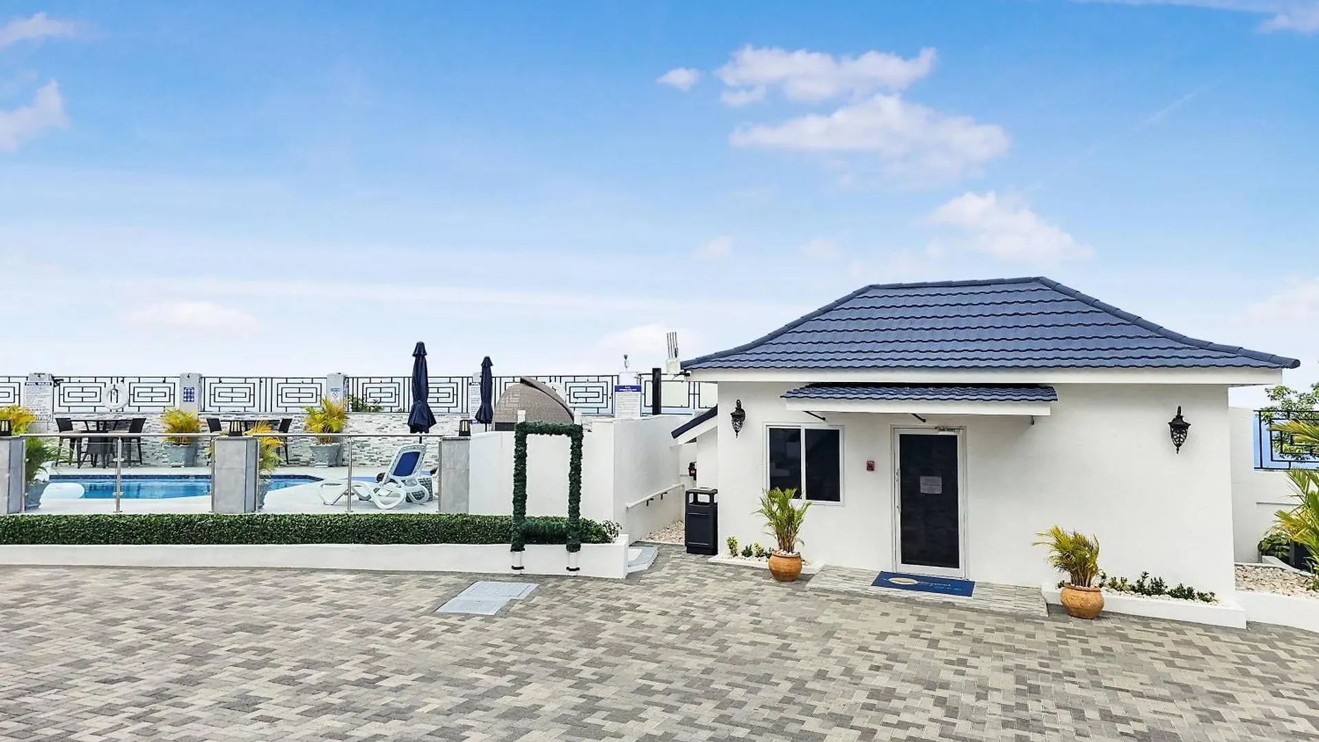 Penzion Hospitality Expert Bts 3 - Pool Beach & Bar Montego Bay