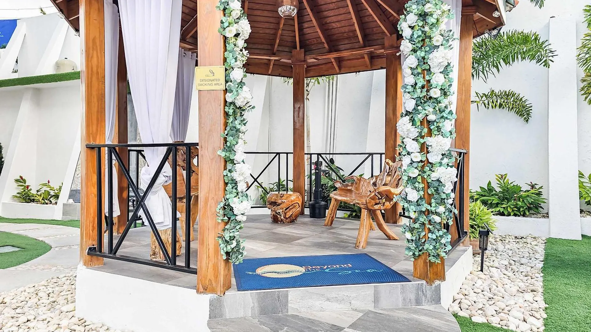 Hospitality Expert Bts 3 - Pool Beach & Bar Montego Bay 0*,