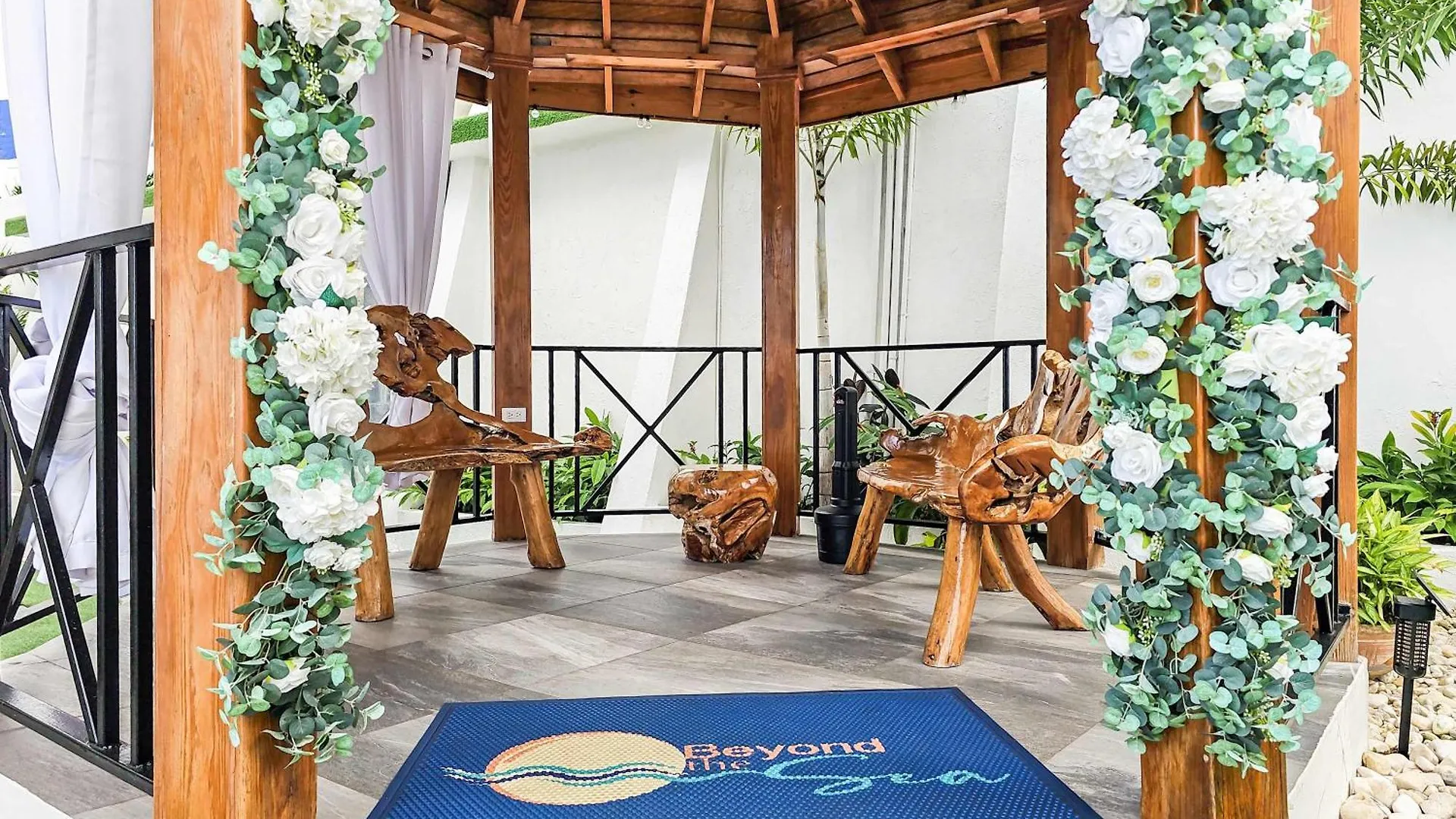 Hospitality Expert Bts 3 - Pool Beach & Bar Montego Bay 0*,  Jamajka